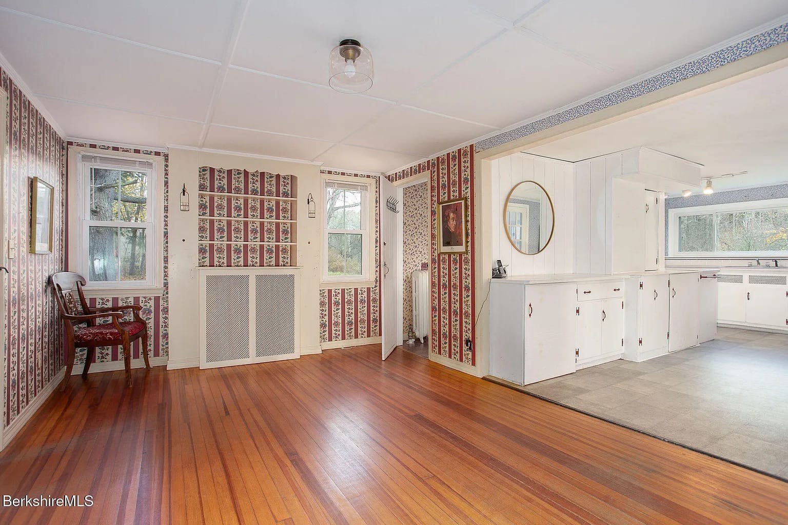 1860 Colonial in West Stockbridge