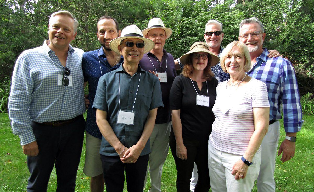 Sean Sawyer, Michael Susi, Chris Chi, Paul Warren, Susan de Vries, Rickey Shaum, Vickie Nahorm and Ricky Lark