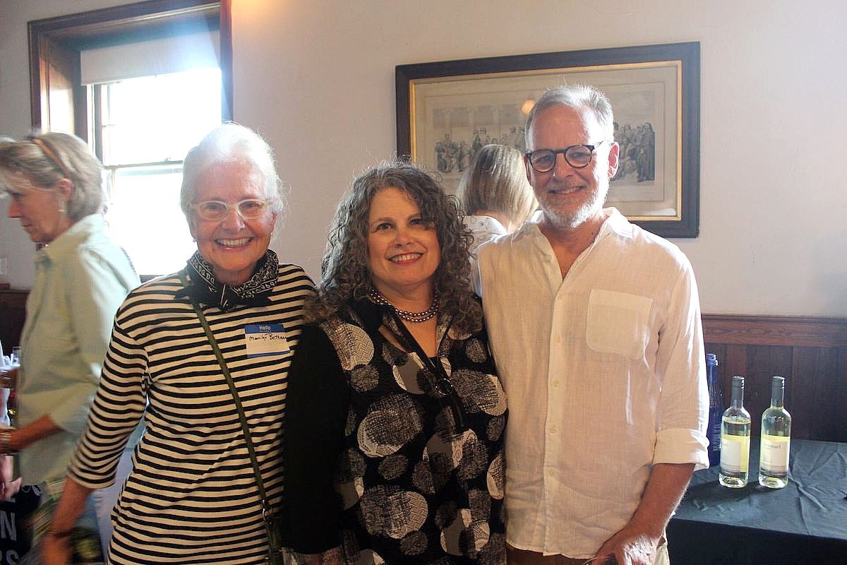 Past and present:&nbsp;Rural Intelligence founding editors Marilyn Bethany and Dan Shaw with current editor, Lisa Green