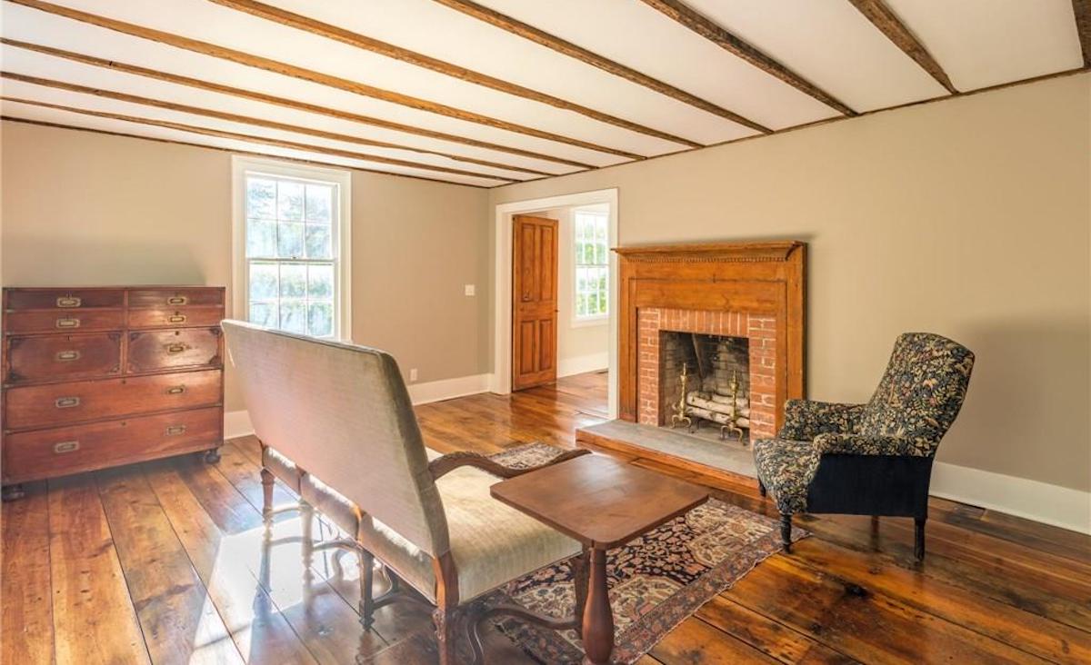 Living room with fireplace Living room with fireplace