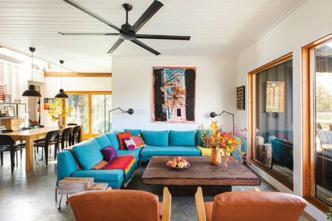 Cornillon positioned the rooms to face the best light at different times of the day.