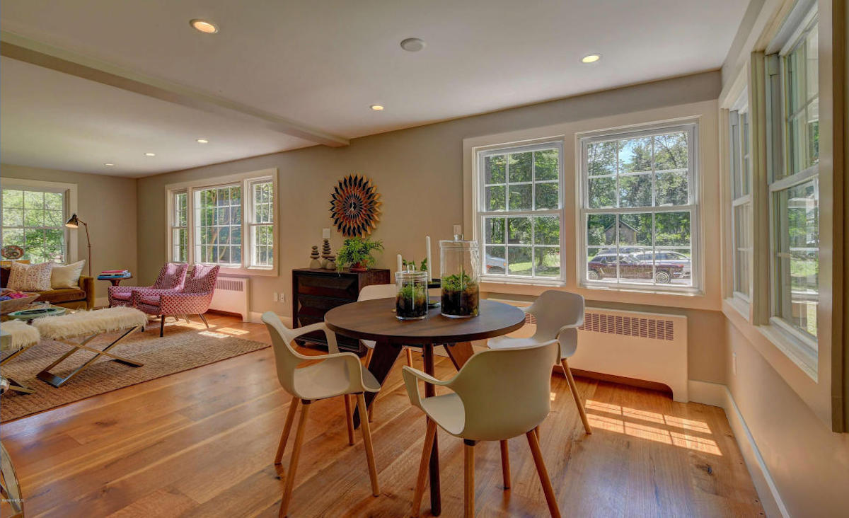 Dining area Dining area