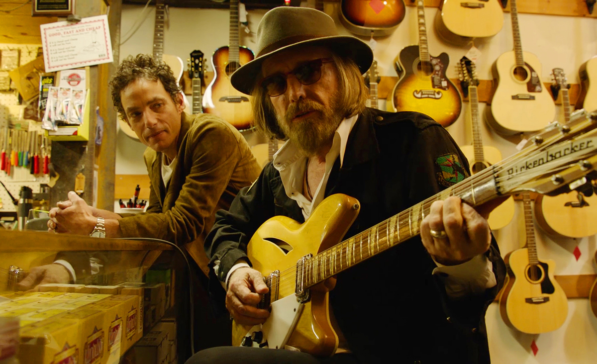 Jakob Dylan interviews Laurel Canyon&#39;s music legends in "Echo in the Canyon."