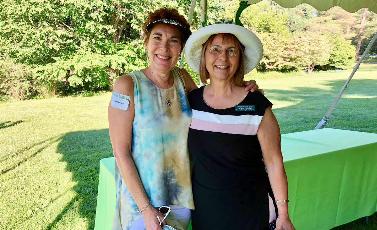 Lauretta Harris, trustee and president of the volunteers' association, with Robin Parow, director of marketing communications Lauretta Harris, trustee and president of the volunteers' association, with Robin Parow, director of marketing communications