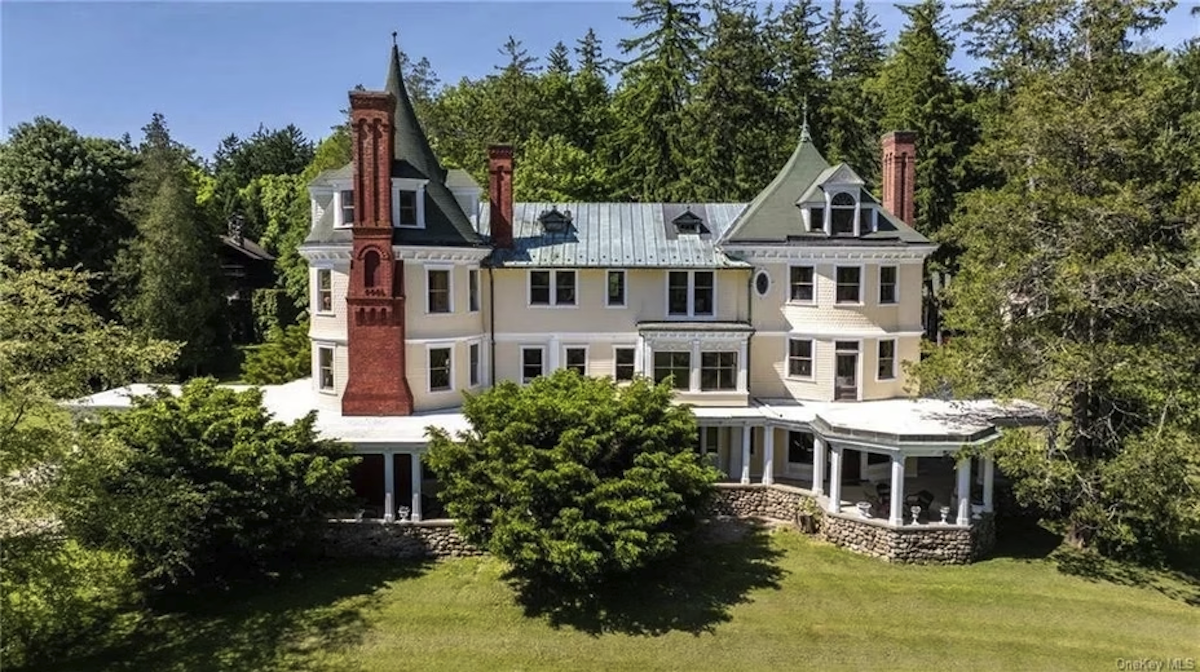 The main house today, bowling alley over it's shoulder. Photos courtesy of Heather Croner Real Estate Sotheby's International Realty. The main house today, bowling alley over it's shoulder. Photos courtesy of Heather Croner Real Estate Sotheby's International Realty.