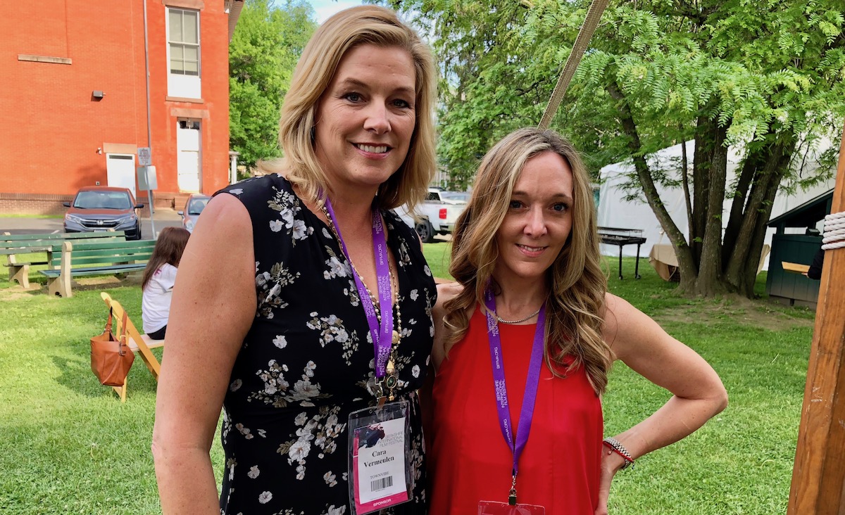 Event sponsor&nbsp;Cara Vermeulen&nbsp;with&nbsp;Alli Sheehan.