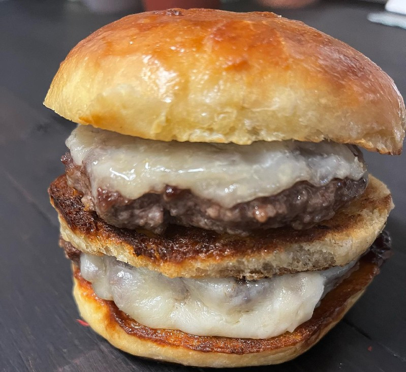 Iron &amp; Grass burger