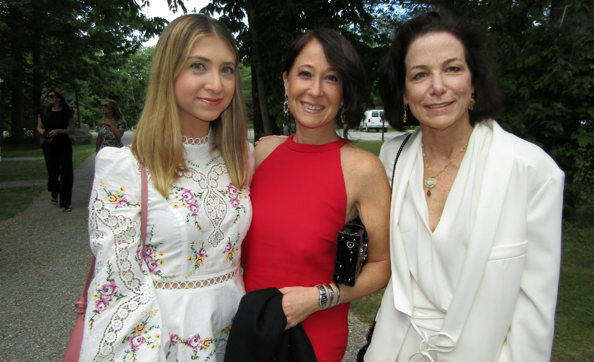 Wylie Rechler, Lisa Rechler and Taryn Leavitt