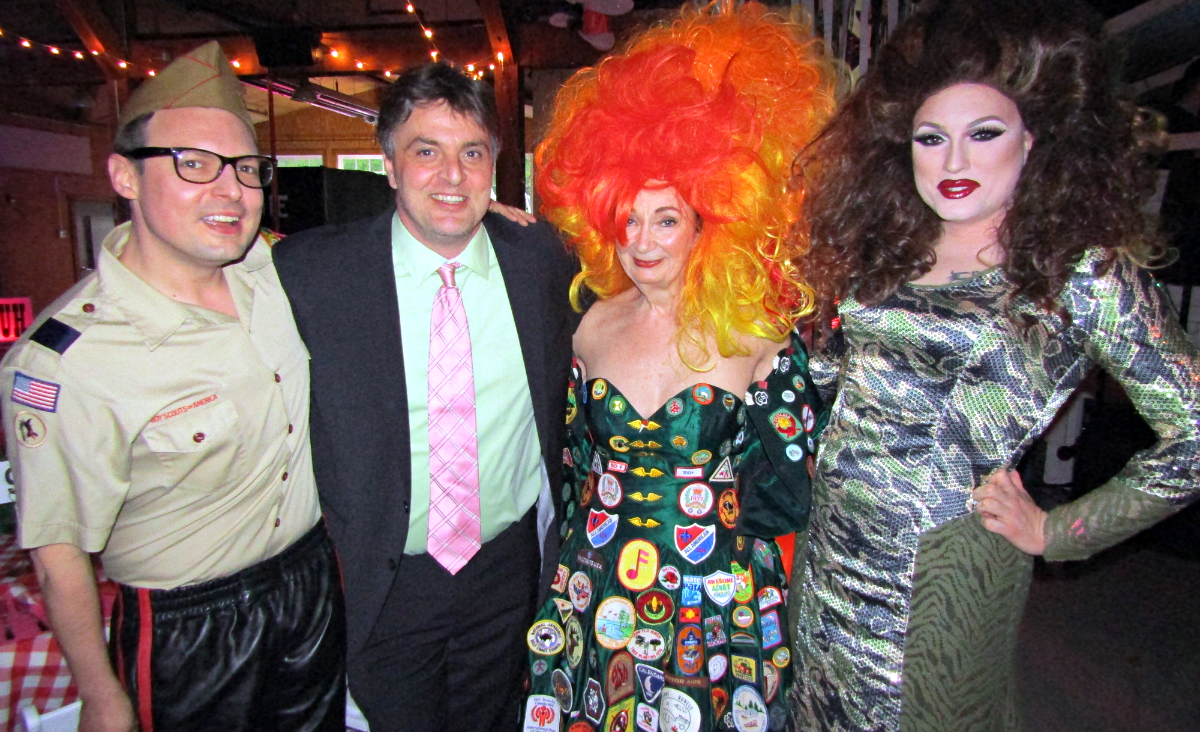 Mike Zippel, Kitchykinky gala co-chair&nbsp;Oskar Hallig,&nbsp;Vicki Bonnington&nbsp;and&nbsp;Boxxa Vine
