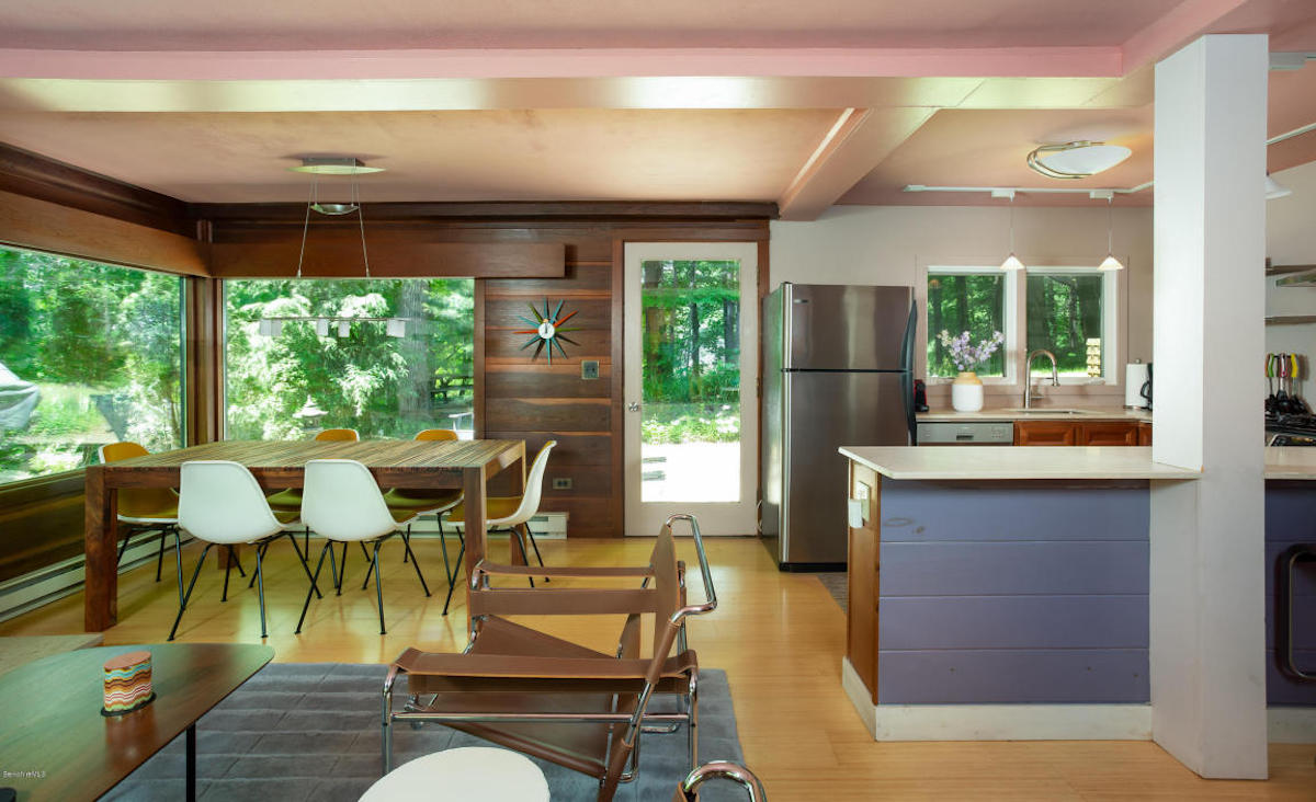 Open living/dining&nbsp;