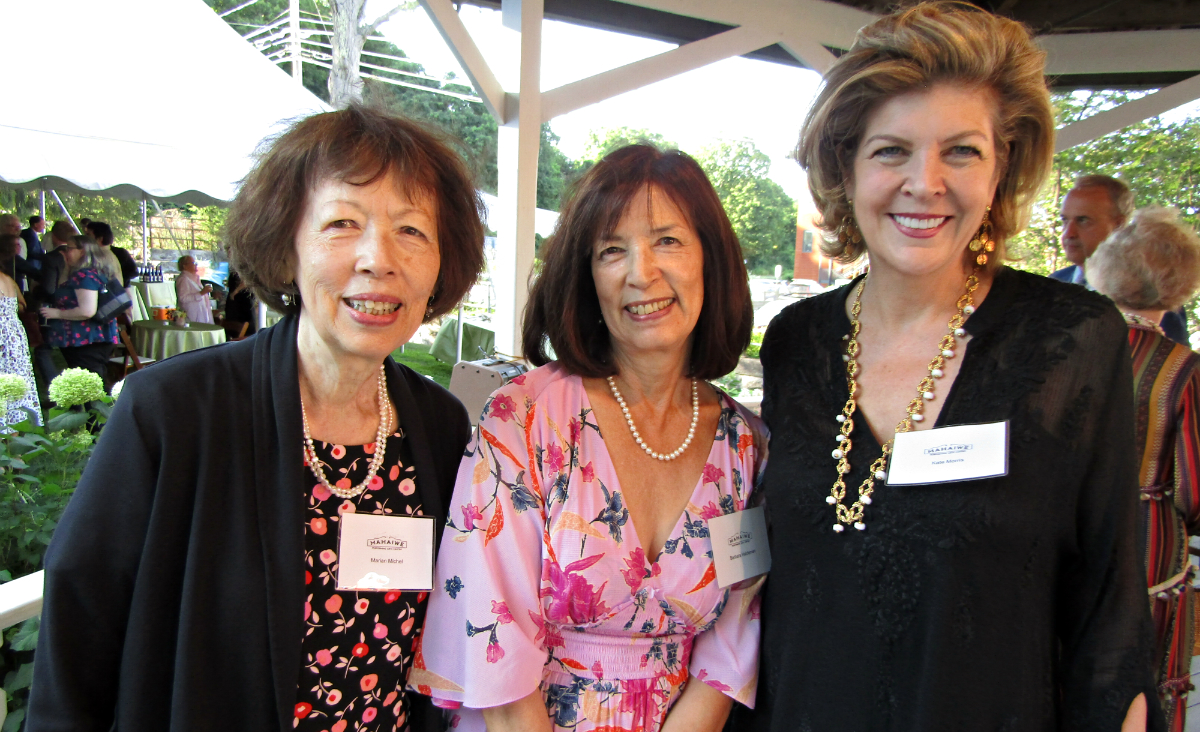 Maggie Buchwald&#39;s sisters &mdash; Marian Michel and Barbara Haldeman &mdash; with Kate Morris