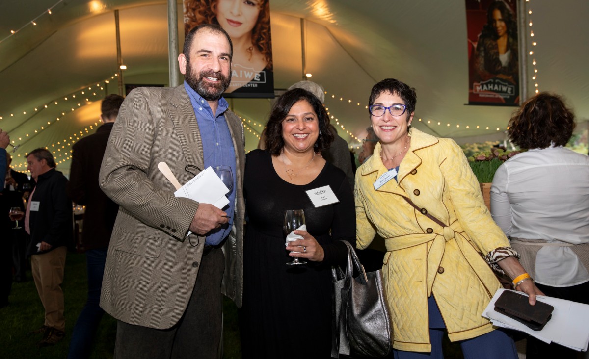 Dave Goldenberg, Rani Londoner, and Mahaiwe Director of Advancement Diane Wortis&nbsp;
