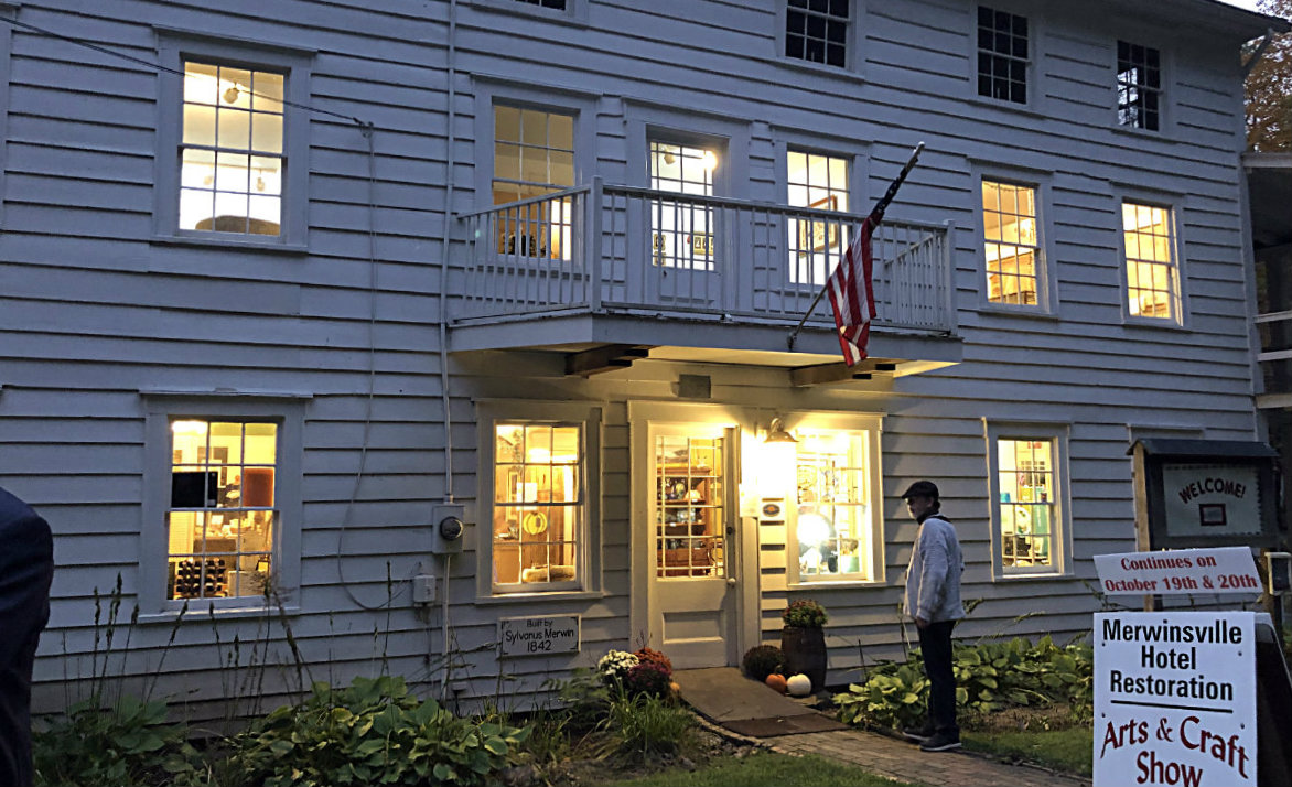 Glowing Merwinsville Hotel, ready for the reception