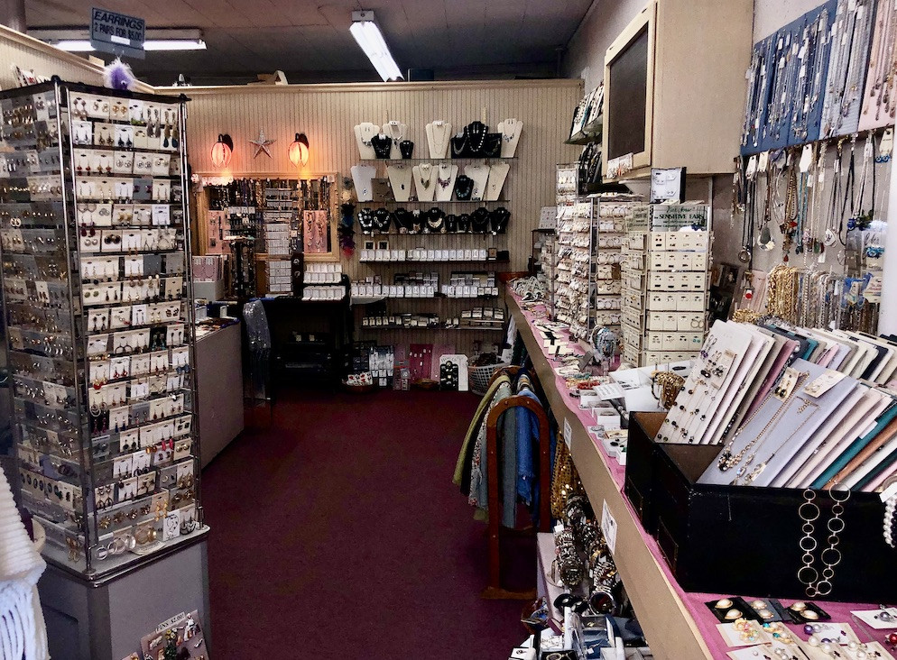 Nelson&#39;s Jewelry and Gifts