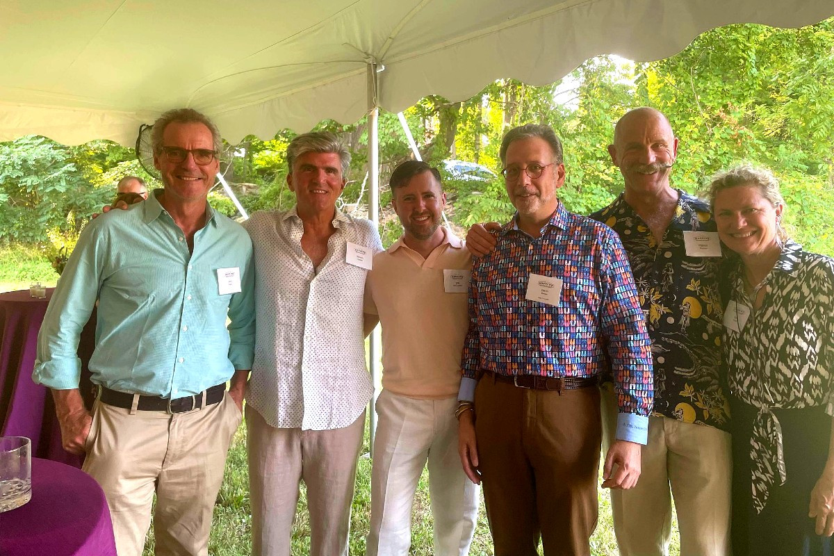 Jerry Peele of Herondale Farm, Steven Hatfield, and Will McCutchan, Gala Committee member; Gavin Berger, ArtOmi board member; Patrick Riordan, a Jacob’s Pillow trustee, and Sara Porter Jerry Peele of Herondale Farm, Steven Hatfield, and Will McCutchan, Gala Committee member; Gavin Berger, ArtOmi board member; Patrick Riordan, a Jacob’s Pillow trustee, and Sara Porter