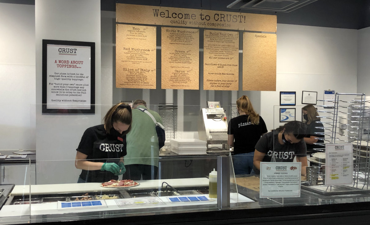 Pizzanistas hard at work