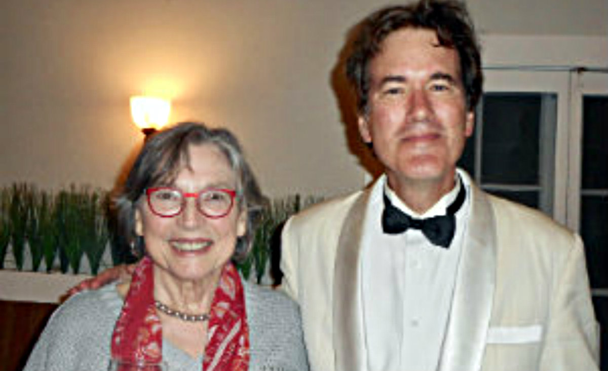 Susan Pettee with pianist Michael Chertock.