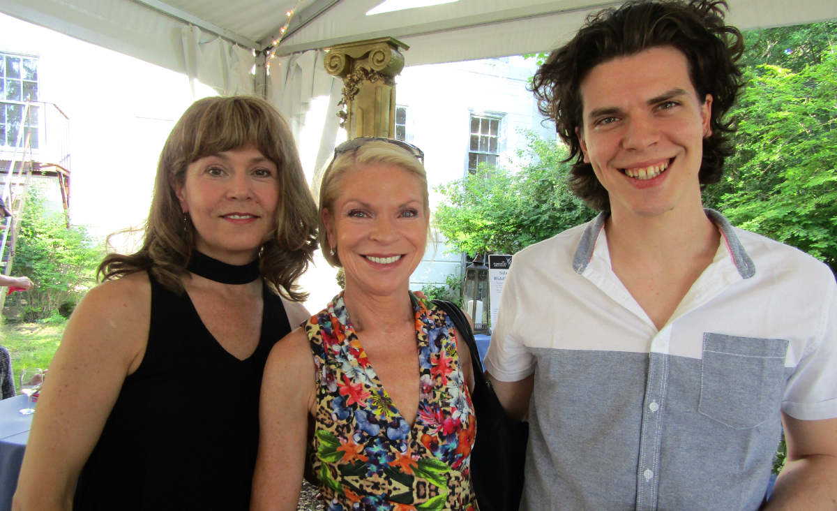 Actors&nbsp;Elizabeth Aspenlieder, Deann Halper&nbsp;and&nbsp;Gus Halper