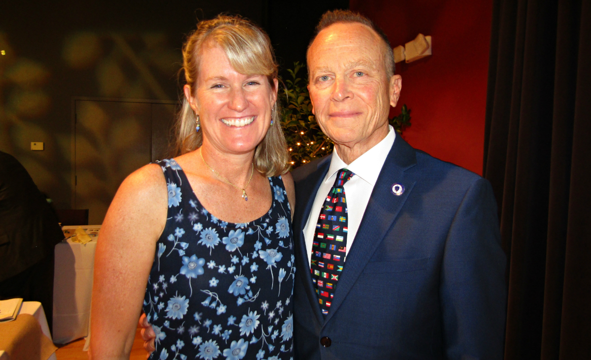 Buzz McGraw and Robin McGraw, the evening&#39;s emcee, a member of the gala committee&nbsp;and a former honoree.