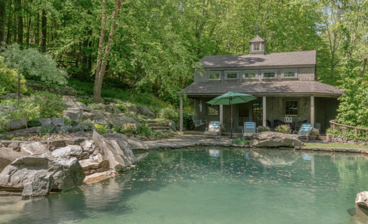 Pool with pool house