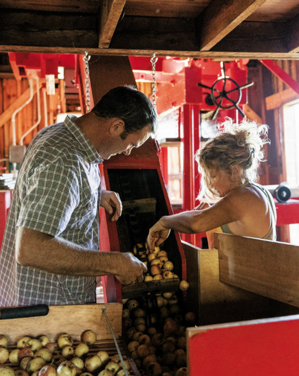 The authors at the apple chute. - Mars Vilaubi