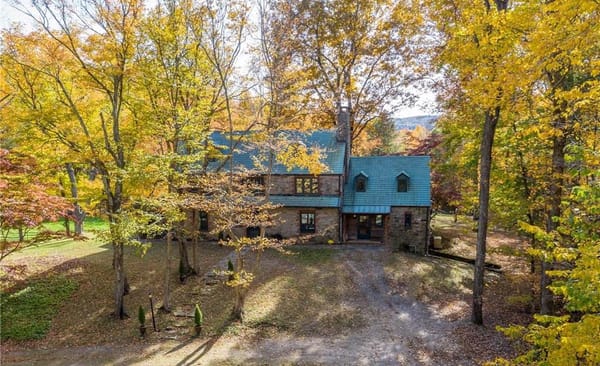 SPONSORED: STUB HOLLOW RETREAT