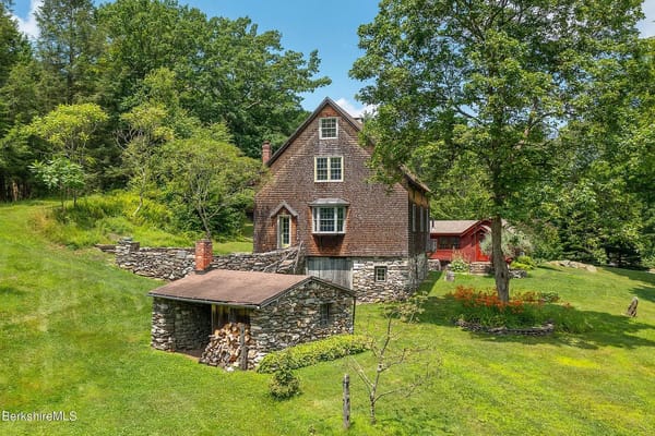 30 Acres and Room for a Personal Touch in Alford