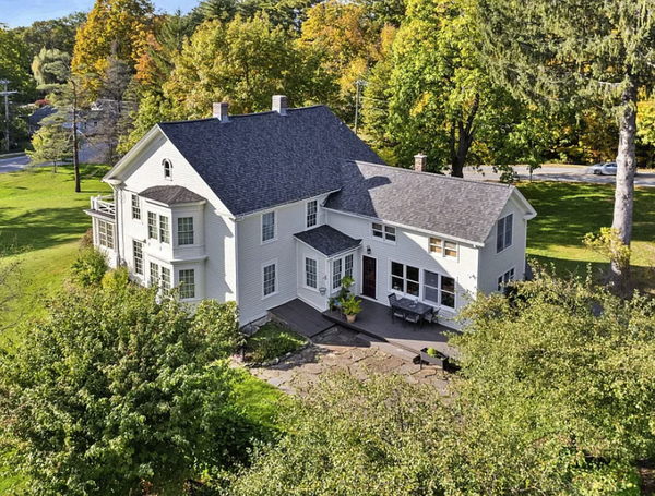 Applewood farmhouse in Dalton is a Slice of Berkshire identity