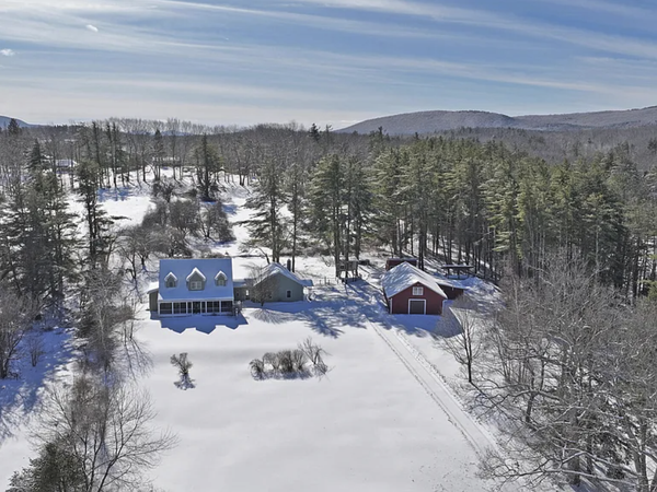 Modern Yet Timeless Cape in Pittsfield