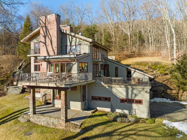 Shades Of Frank Lloyd Wright