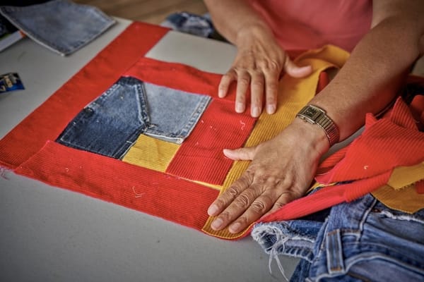 The Legendary Quilters of Gee's Band Alabama Come to Spencertown