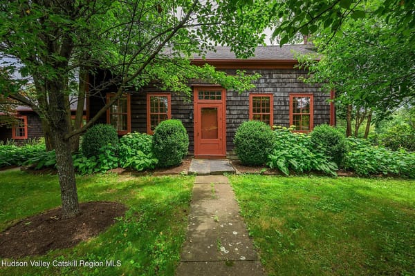 Shingles and Stone in Hillsdale