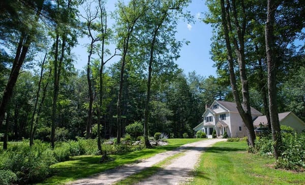 Contemporary Close To Town