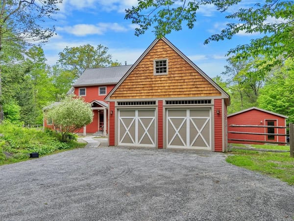 A Newer Estate in Sandisfield