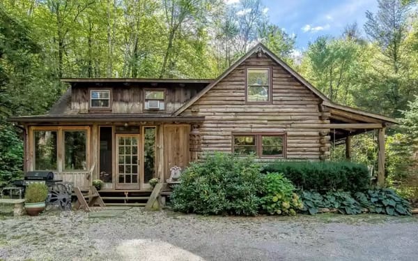 Classic Log Cabin