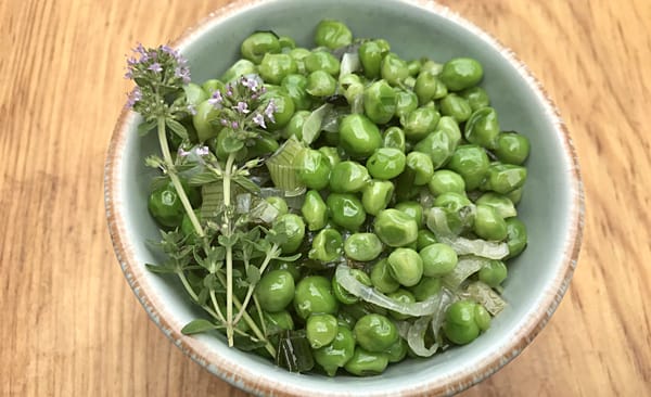Recipe: Green Peas With Spring Onion And Thyme