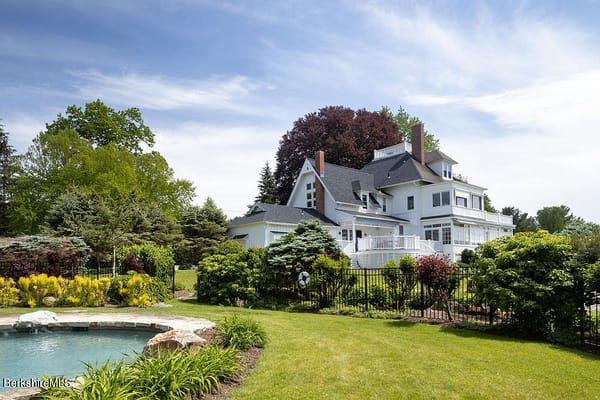 Early Stockbridge Cottage