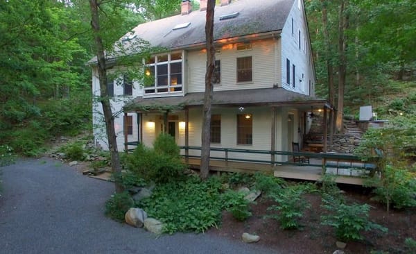 Contemporary Saltbox