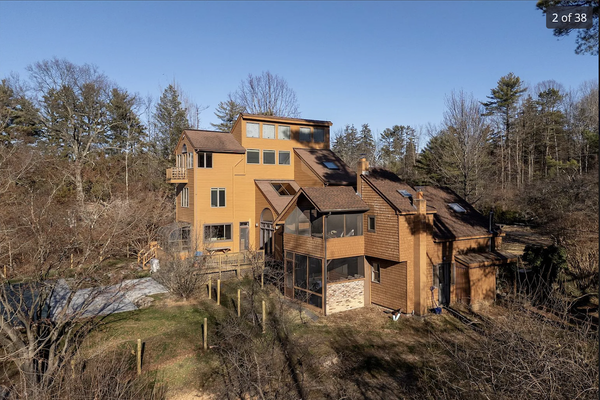 Built by a Shipwright in Tivoli, $1,495,000