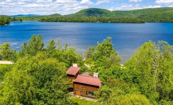 Twin Lakes Dream House