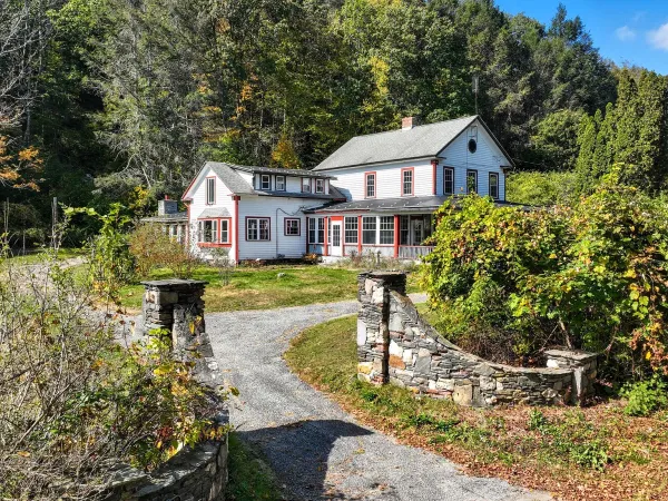 A Old Cobblers Compound in Chester