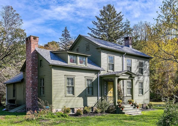 Restored 1820 Colonial, Stunning Interior, by River in  Stuyvesant
