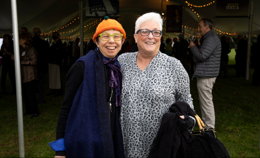 <p>Nancy Diaferio with&nbsp;Donna Bernstein, a gala committee member</p>