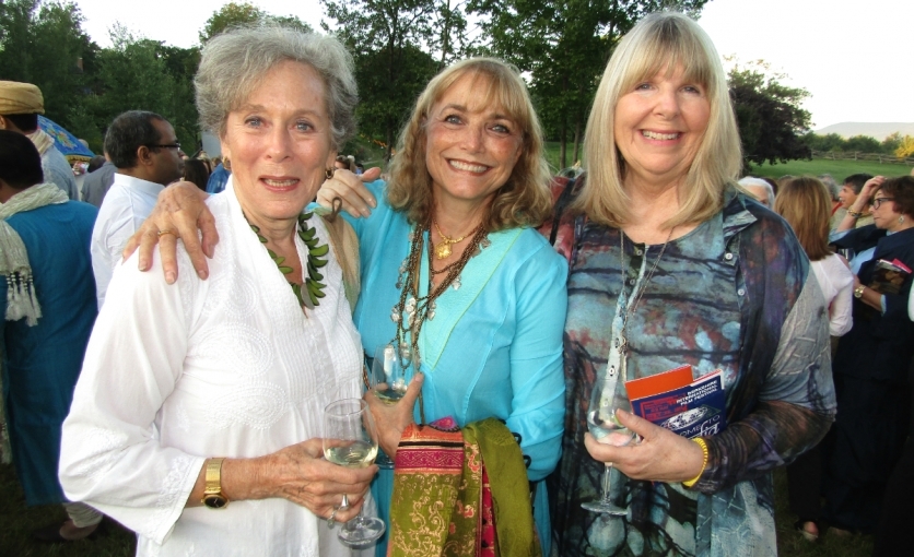 <p><strong>Frosty Montgomery, Karen Allen&nbsp;and&nbsp;Mary Mott&nbsp;at BIFF&#39;s summer fundraiser</strong></p>