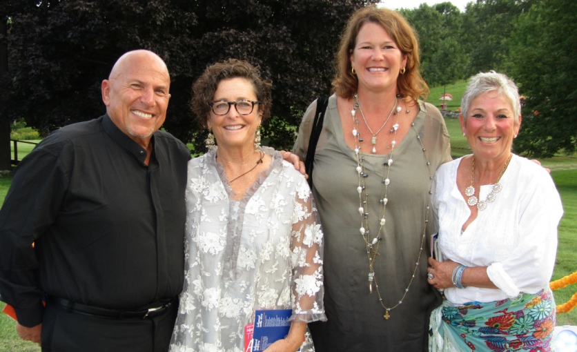 <p><strong>Rich and Carolyn Heiss with Joanna Roche and Amy Zuckerman.</strong></p>
